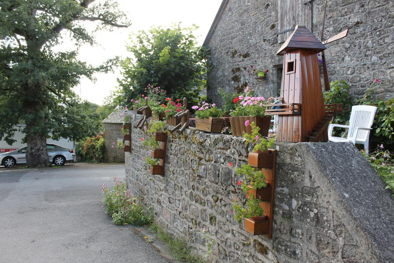 Dans les rue de Tarnac