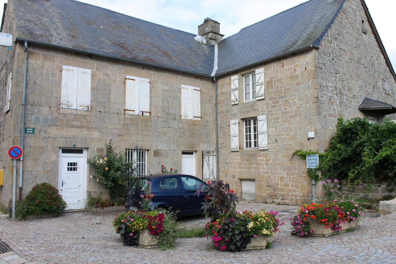 Dans les rue de Tarnac